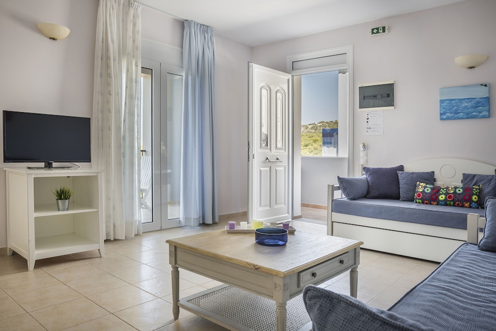 Astra Village Hotel Suites — Hotel rooms in Svoronata, Ionian Islands