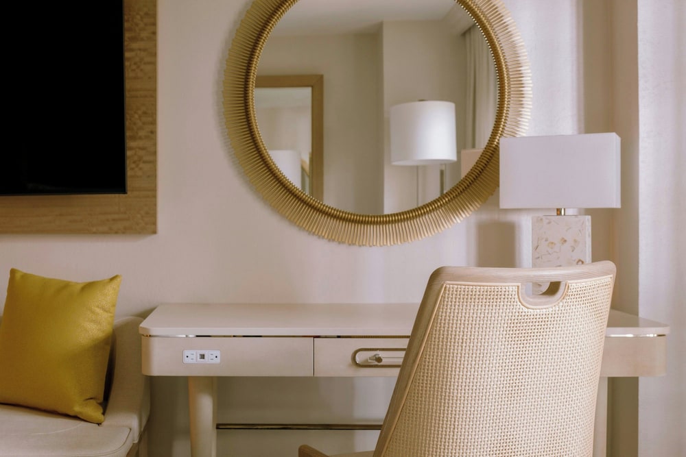 Gaylord Palms Resort & Convention Center — Hotel rooms in Kissimmee, Florida
