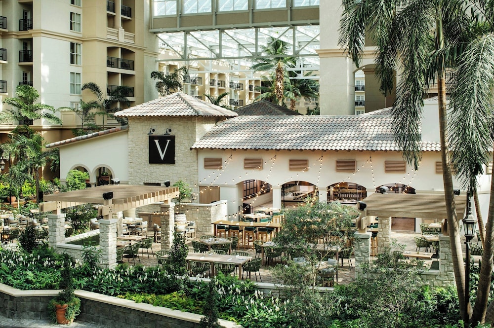 Gaylord Palms Resort & Convention Center — Restaurant & bars in Kissimmee, Florida