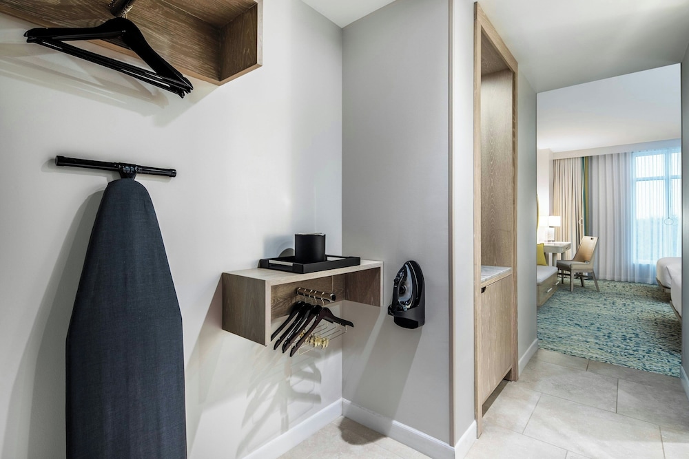 Gaylord Palms Resort & Convention Center — Hotel rooms in Kissimmee, Florida