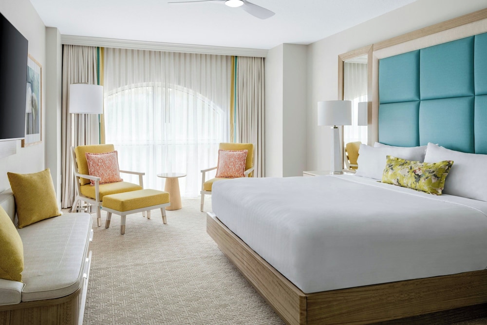 Gaylord Palms Resort & Convention Center — Hotel rooms in Kissimmee, Florida