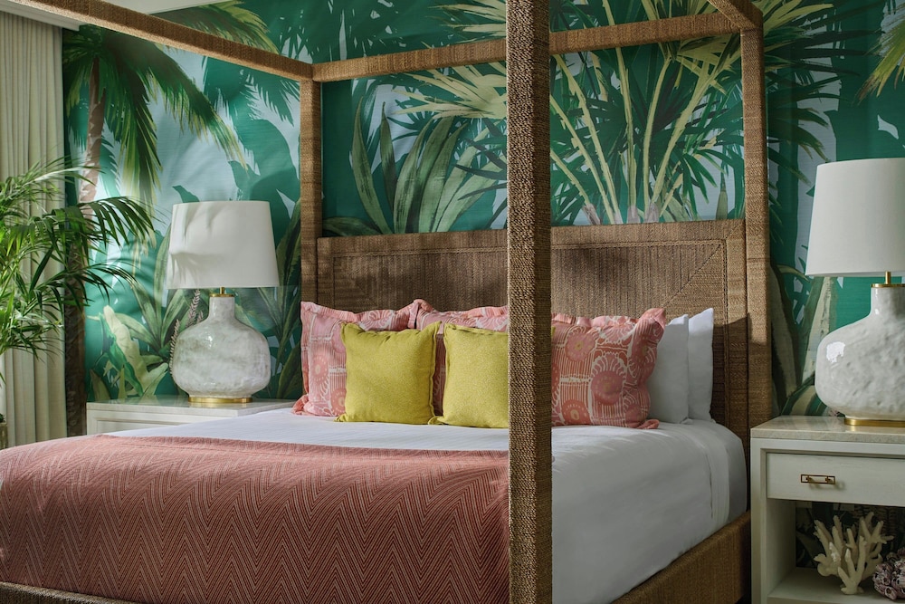 Gaylord Palms Resort & Convention Center — Hotel rooms in Kissimmee, Florida