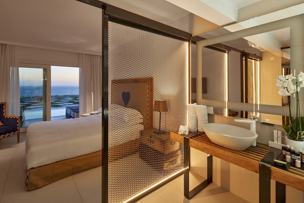 Royal Myconian - Leading Hotels of the World — Hotel rooms in Elia, South Aegean