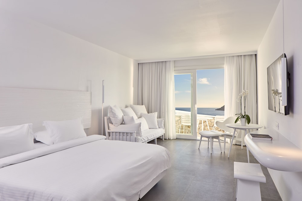 Royal Myconian - Leading Hotels of the World — Hotel rooms in Elia, South Aegean