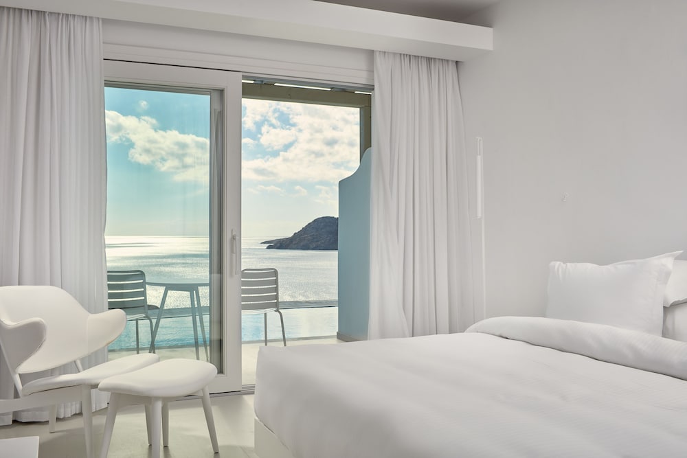 Royal Myconian - Leading Hotels of the World — Hotel rooms in Elia, South Aegean