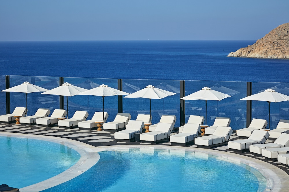 Royal Myconian - Leading Hotels of the World