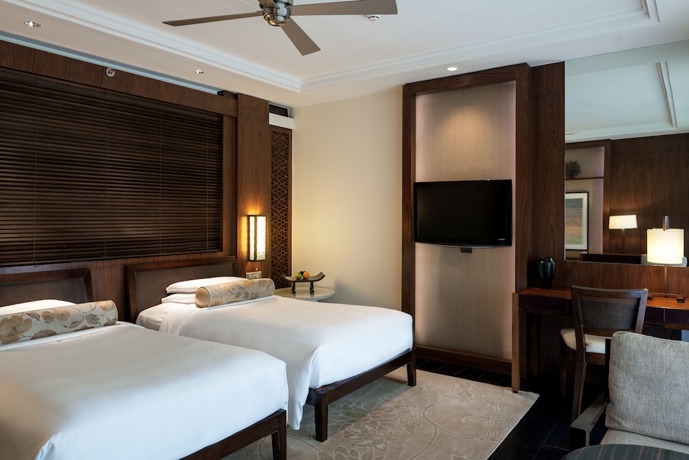 Grand Hyatt Goa — Hotel rooms in Bambolim, Goa