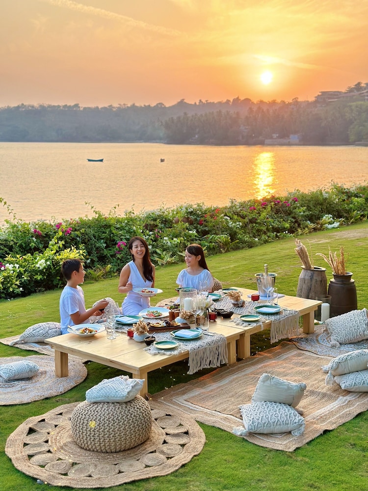 Grand Hyatt Goa — Restaurant & bars in Bambolim, Goa