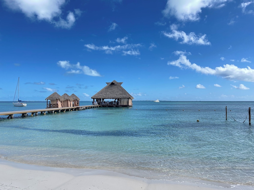 Hyatt Vivid Cancun Adults Only - All Inclusive — Beach in Cancun, Quintana Roo