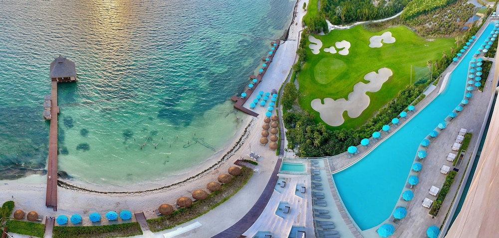 Hyatt Vivid Cancun Adults Only - All Inclusive — Beach in Cancun, Quintana Roo