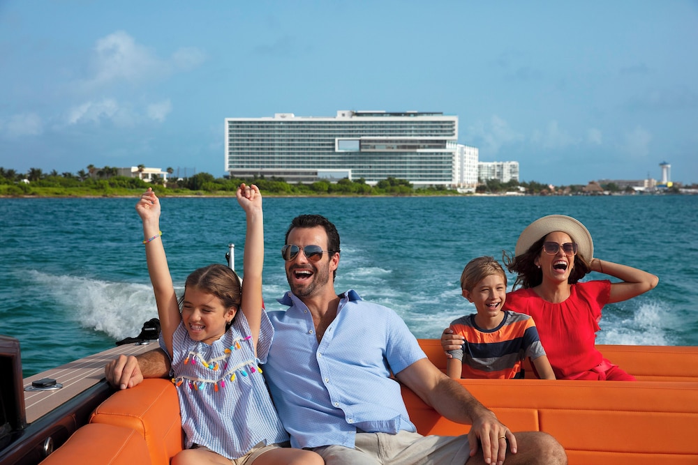 Hyatt Vivid Cancun Adults Only - All Inclusive — Attractions in the area in Cancun, Quintana Roo