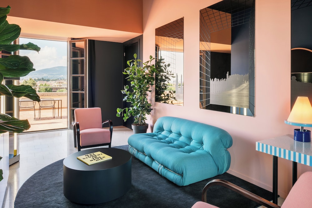 The Social Hub Florence Lavagnini — Hotel rooms in Florence, Tuscany