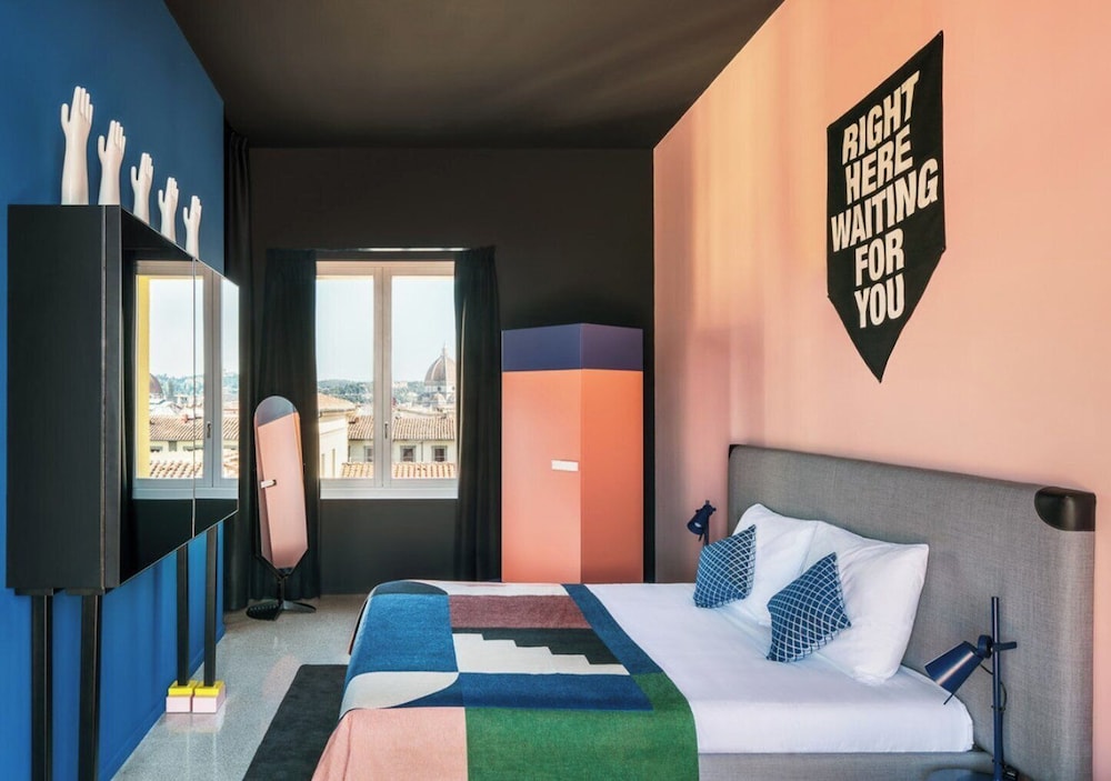 The Social Hub Florence Lavagnini — Hotel rooms in Florence, Tuscany