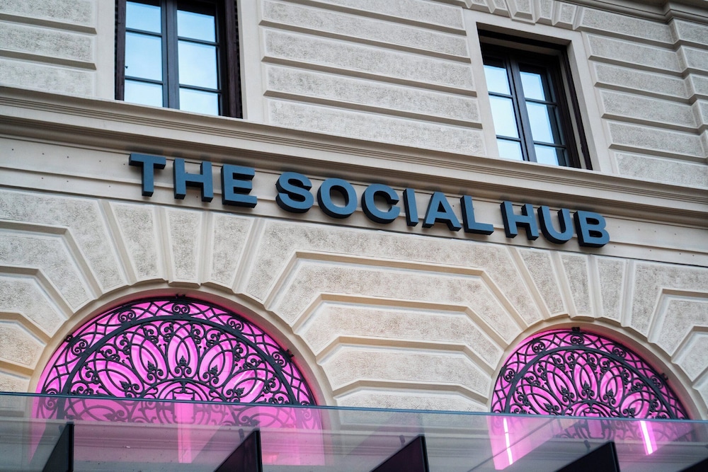 The Social Hub Florence Lavagnini — Hotel building in Florence, Tuscany