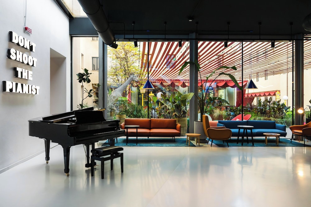 The Social Hub Florence Lavagnini — Restaurant & bars in Florence, Tuscany