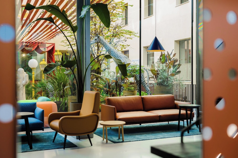 The Social Hub Florence Lavagnini — Hotel building in Florence, Tuscany