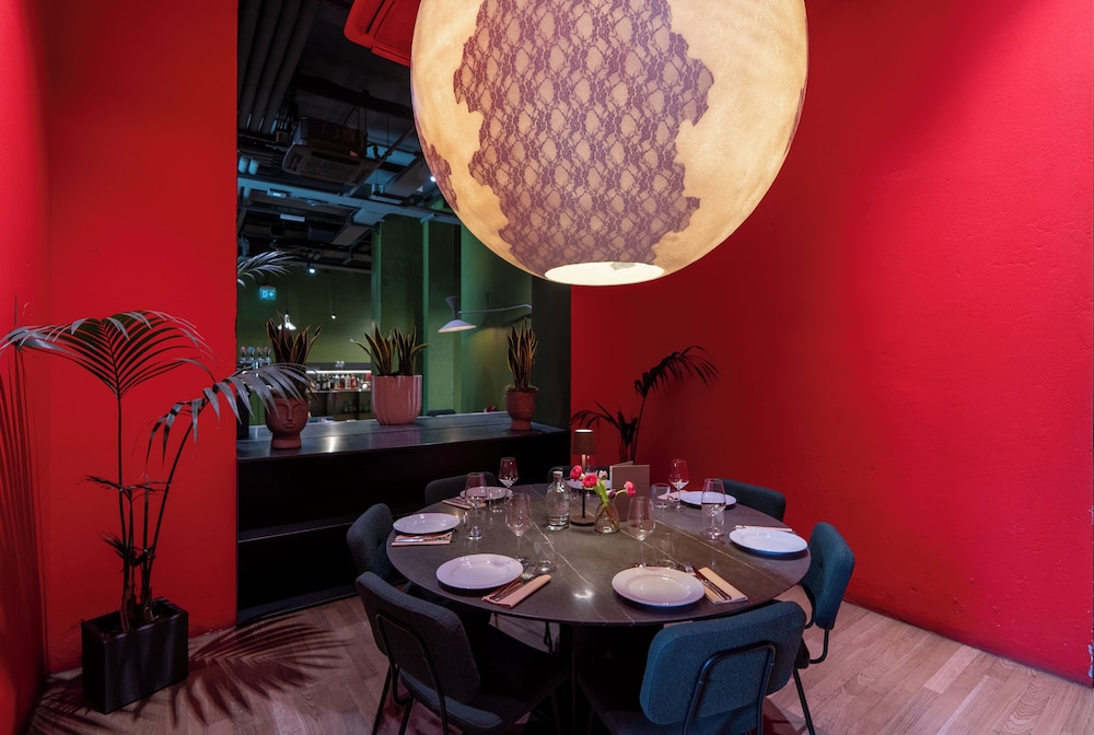 The Social Hub Florence Lavagnini — Restaurant & bars in Florence, Tuscany