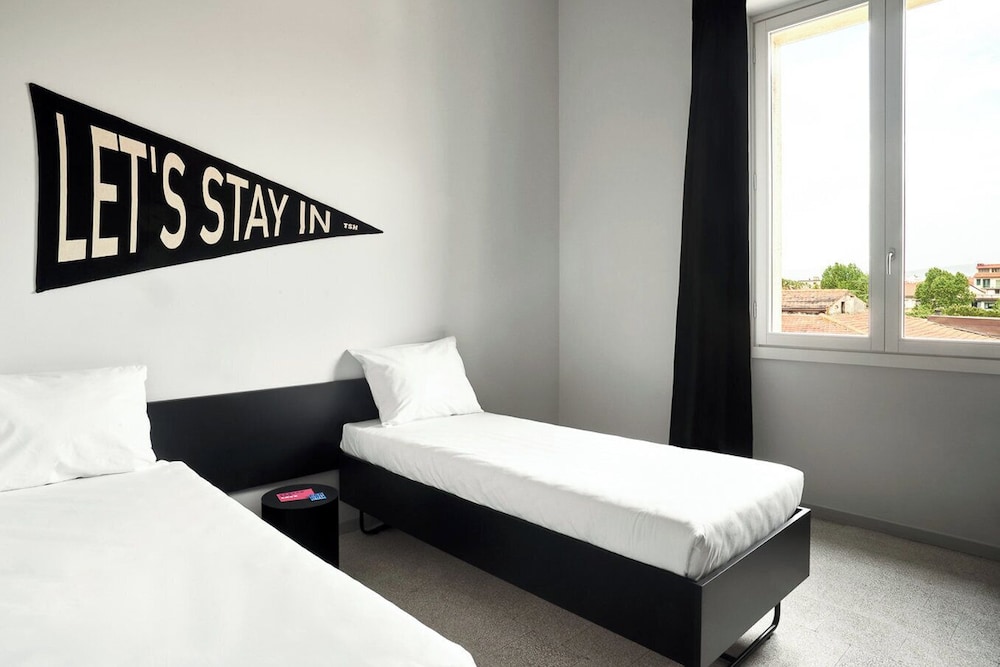 The Social Hub Florence Lavagnini — Hotel rooms in Florence, Tuscany