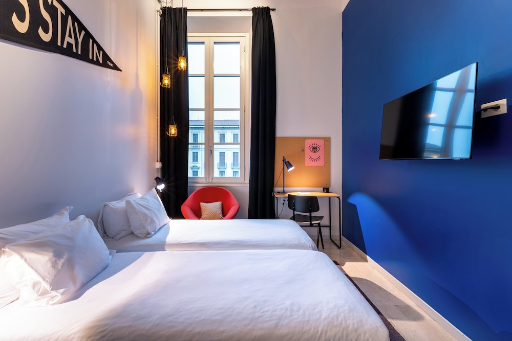The Social Hub Florence Lavagnini — Hotel rooms in Florence, Tuscany