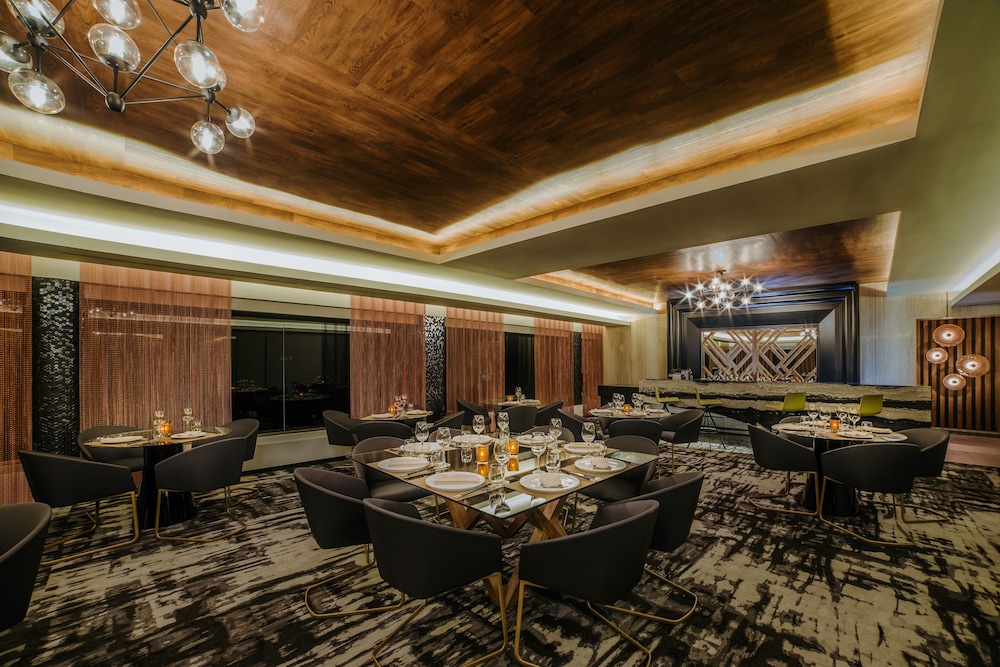 Desire Pearl Riviera Maya Resort – All Inclusive, Exclusively for Couples — Restaurant & bars in Puerto Morelos, Quintana Roo