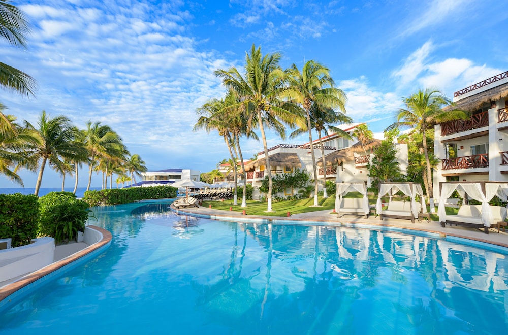 Desire Pearl Riviera Maya Resort – All Inclusive, Exclusively for Couples — Swimming pool in Puerto Morelos, Quintana Roo