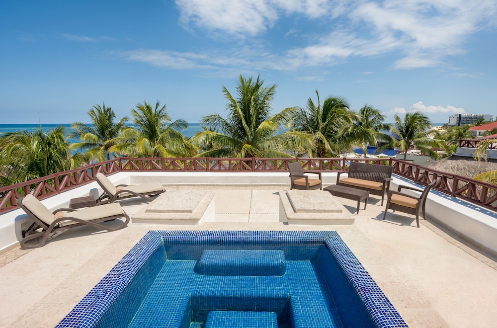 Desire Pearl Riviera Maya Resort – All Inclusive, Exclusively for Couples — Swimming pool in Puerto Morelos, Quintana Roo
