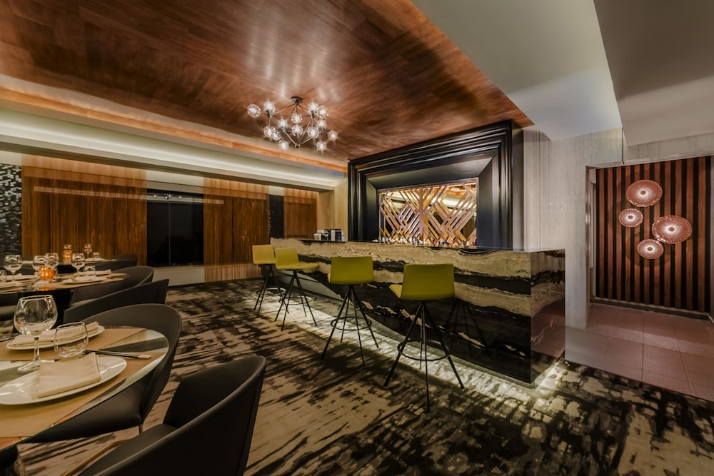 Desire Pearl Riviera Maya Resort – All Inclusive, Exclusively for Couples — Restaurant & bars in Puerto Morelos, Quintana Roo