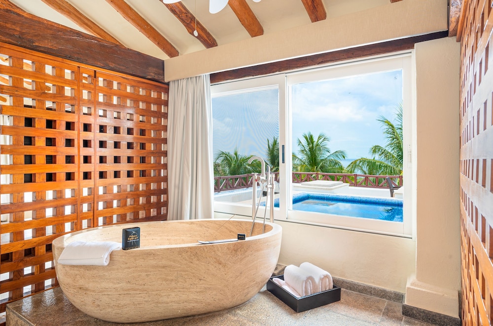 Desire Pearl Riviera Maya Resort – All Inclusive, Exclusively for Couples — Hotel rooms in Puerto Morelos, Quintana Roo