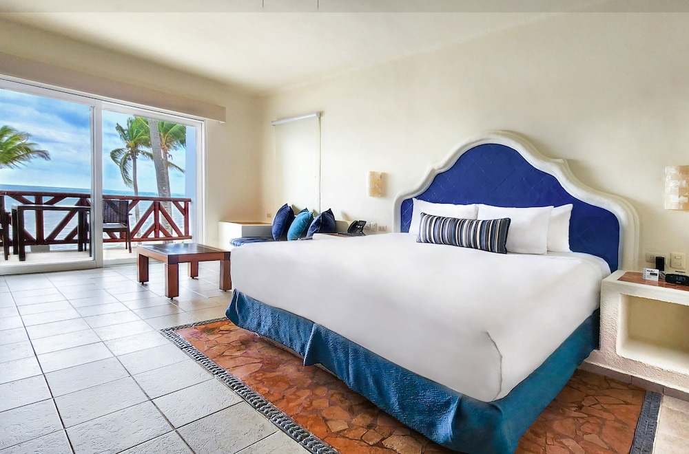 Desire Pearl Riviera Maya Resort – All Inclusive, Exclusively for Couples — Hotel rooms in Puerto Morelos, Quintana Roo