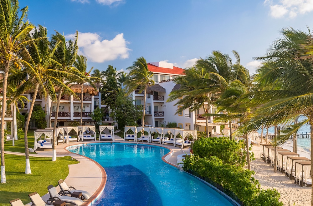 Desire Pearl Riviera Maya Resort – All Inclusive, Exclusively for Couples — Swimming pool in Puerto Morelos, Quintana Roo