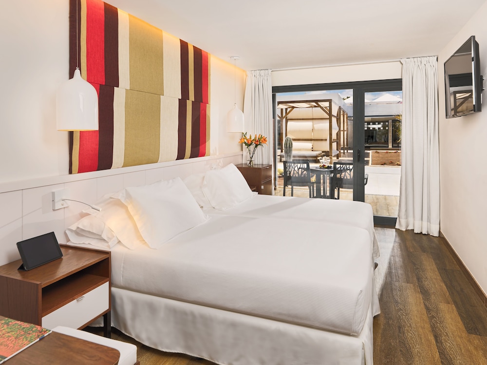 H10 Ocean Dreams Boutique Hotel - Adults Only — Hotel rooms in Corralejo, Canary Islands