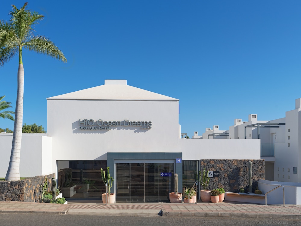 H10 Ocean Dreams Boutique Hotel - Adults Only — Hotel building in Corralejo, Canary Islands