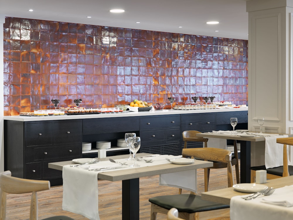 H10 Ocean Dreams Boutique Hotel - Adults Only — Restaurant & bars in Corralejo, Canary Islands