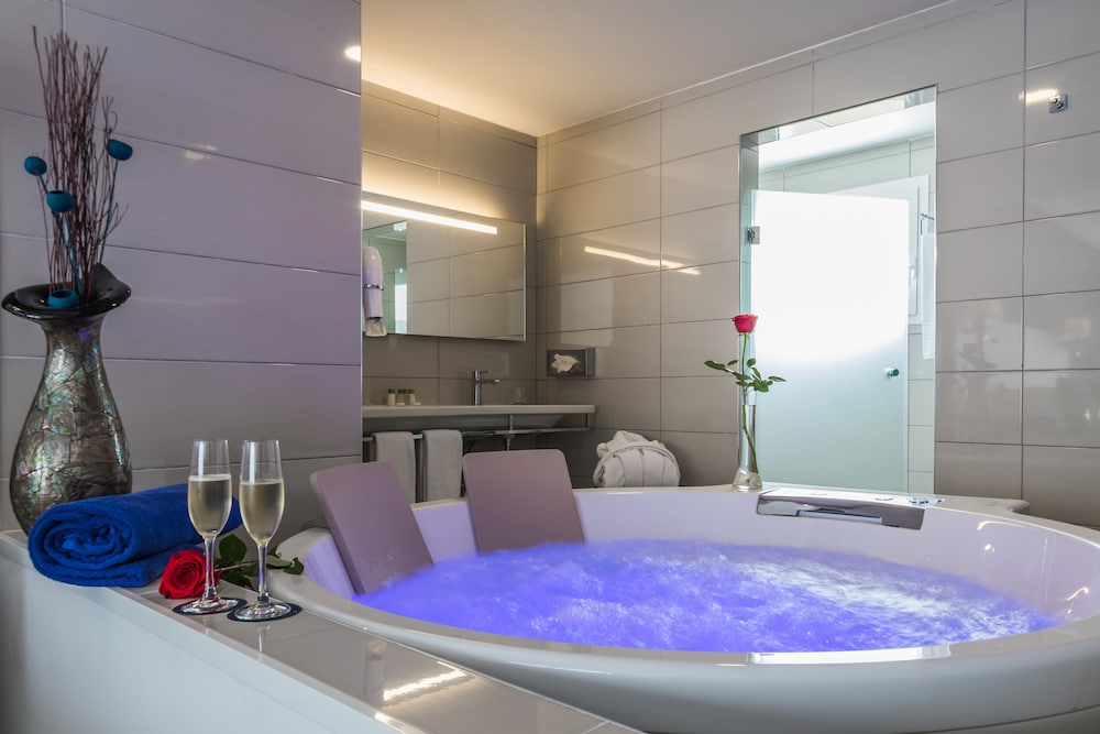 Aparthotel Esquinzo Y Monte Del Mar — Hotel rooms in Esquinzo, Canary Islands