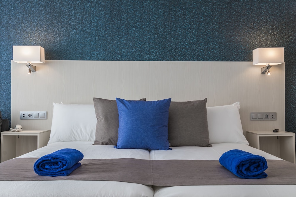 Aparthotel Esquinzo Y Monte Del Mar — Hotel rooms in Esquinzo, Canary Islands