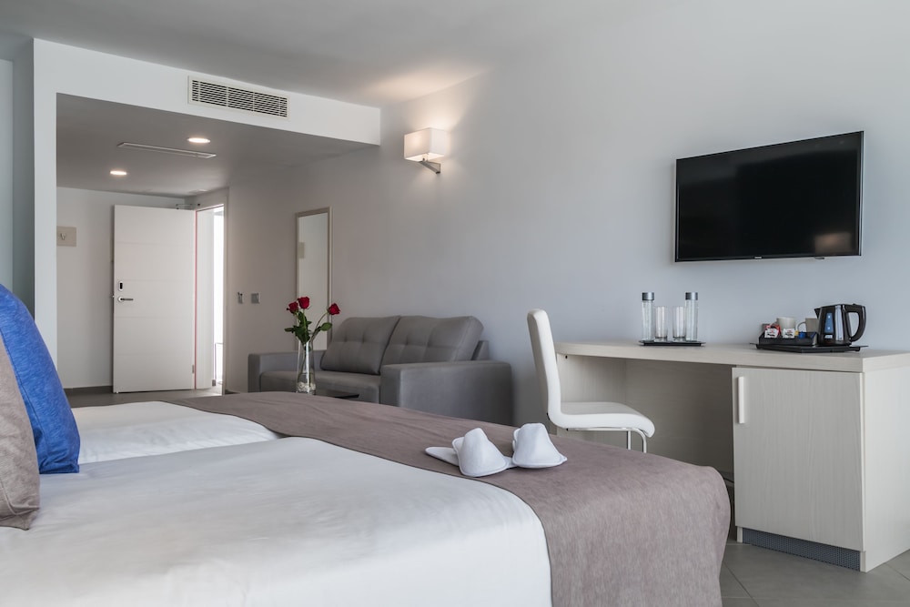 Aparthotel Esquinzo Y Monte Del Mar — Hotel rooms in Esquinzo, Canary Islands