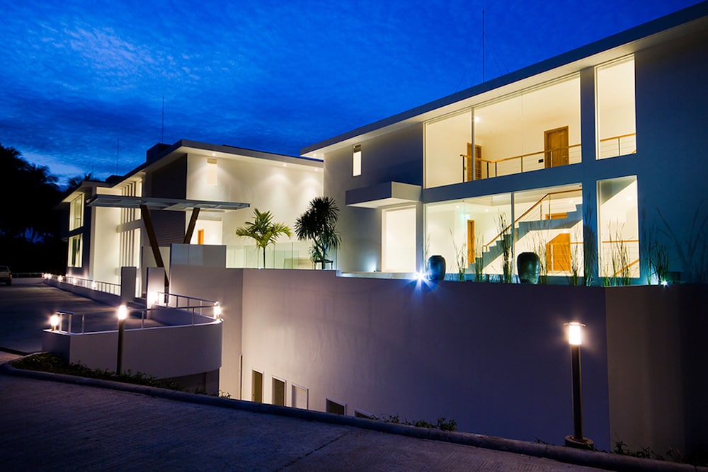 Code Samui Hotel — Hotel building in Mae Nam, Surat Thani