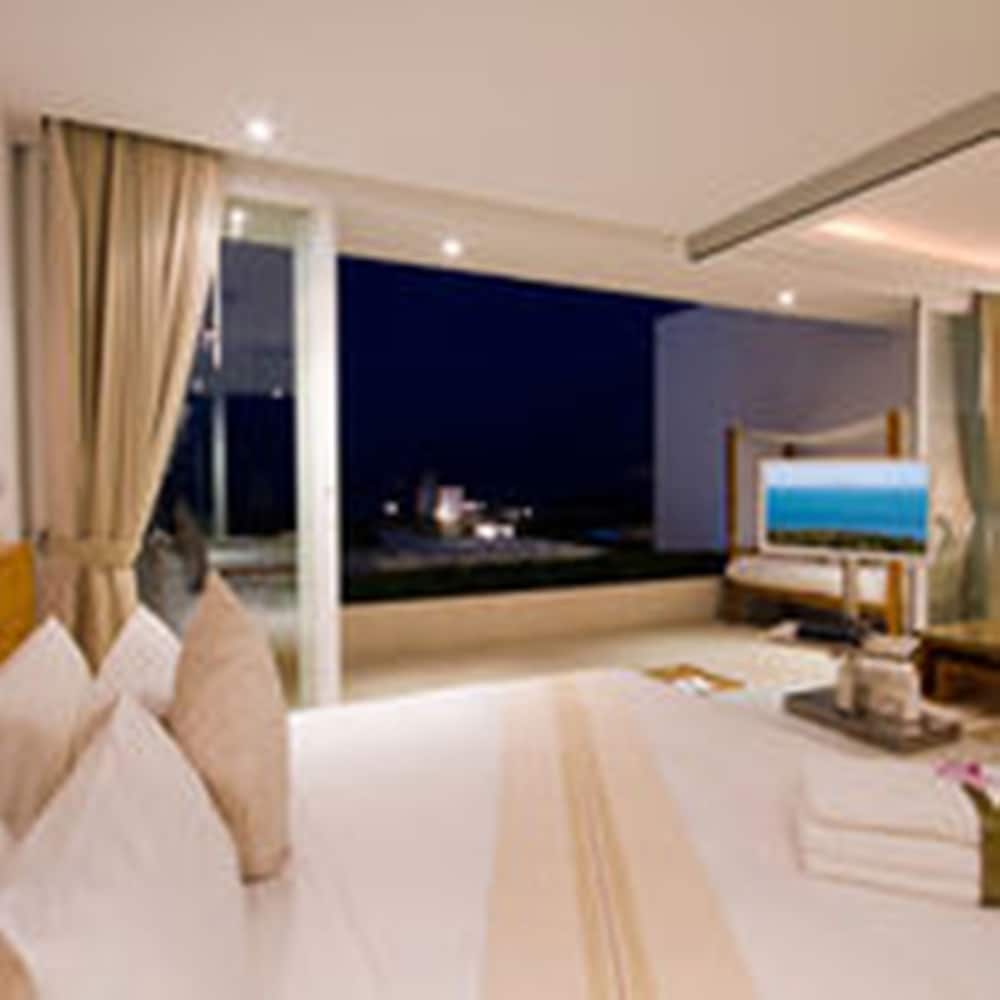 Code Samui Hotel — Hotel rooms in Mae Nam, Surat Thani