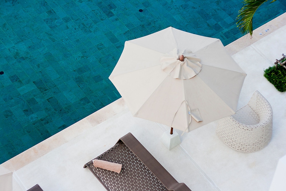 Code Samui Hotel — Swimming pool in Mae Nam, Surat Thani