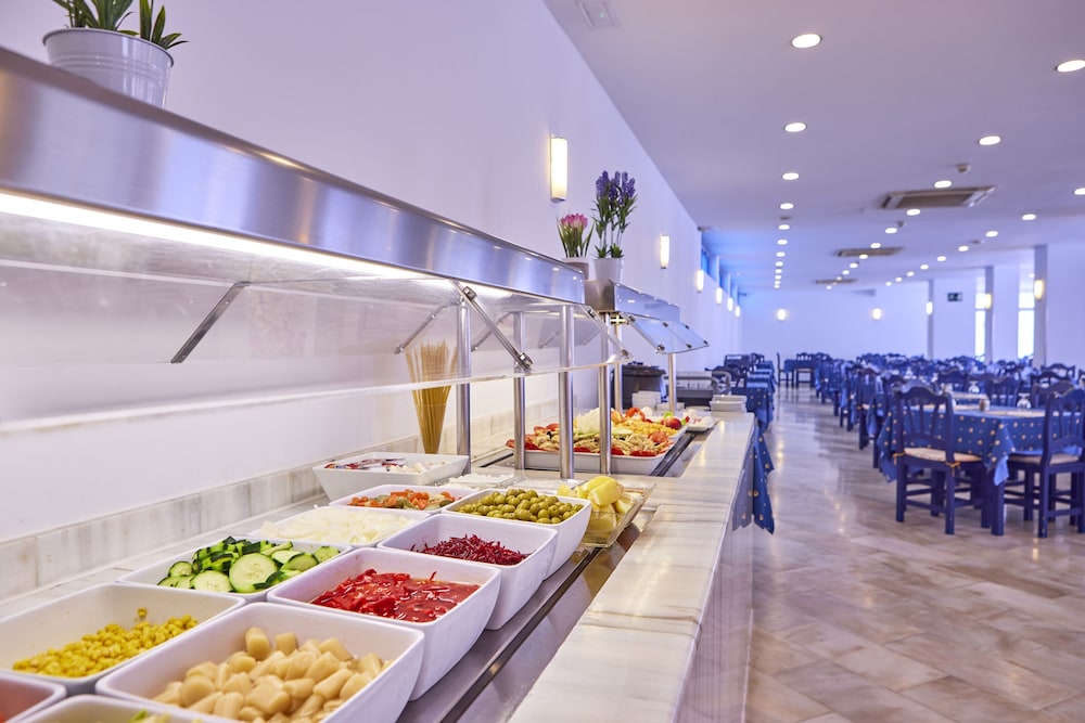 Hotel Ilusion Vista Blava — Restaurant & bars in Cala Millor, Balearic Islands