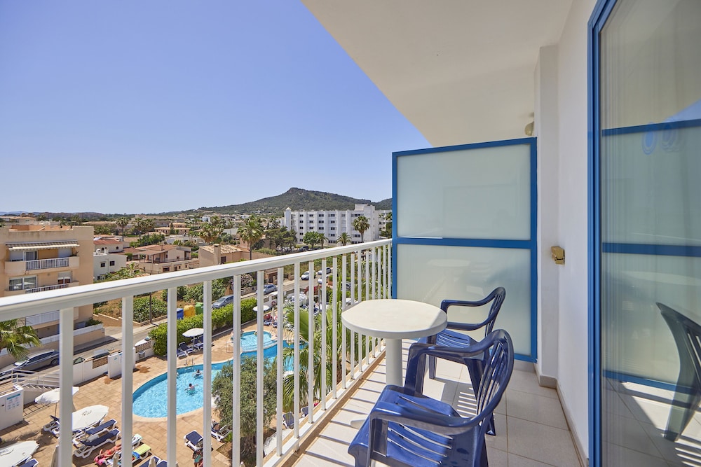 Hotel Ilusion Vista Blava — Swimming pool in Cala Millor, Balearic Islands