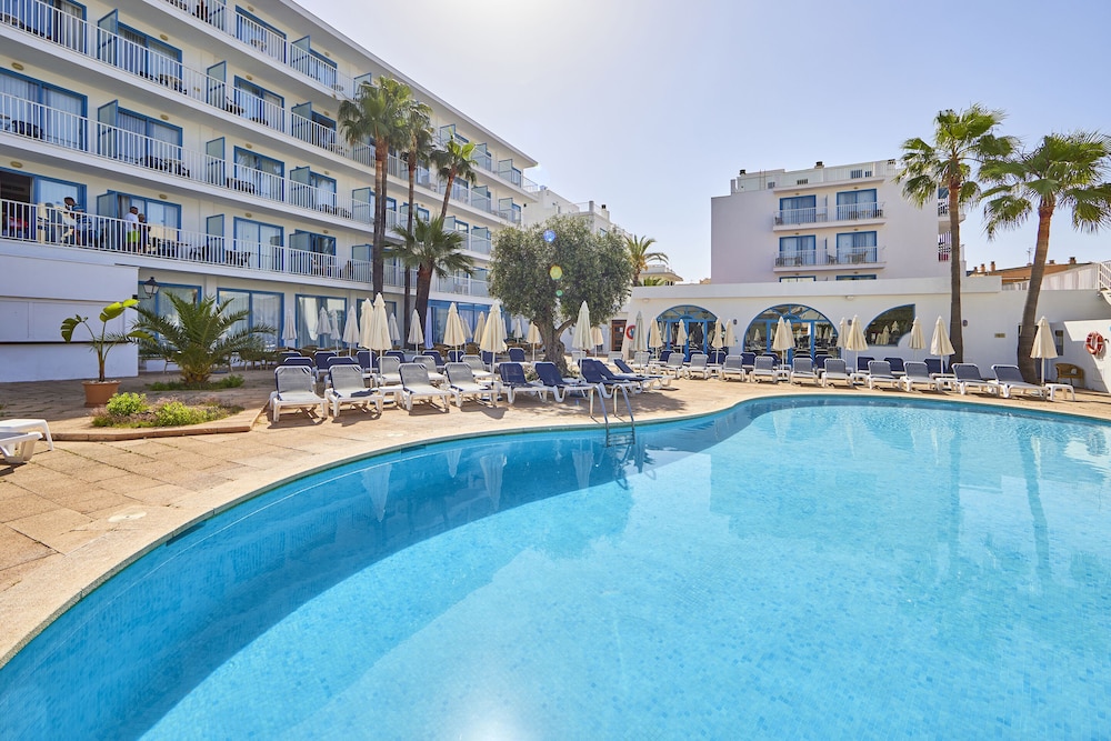 Hotel Ilusion Vista Blava — Swimming pool in Cala Millor, Balearic Islands
