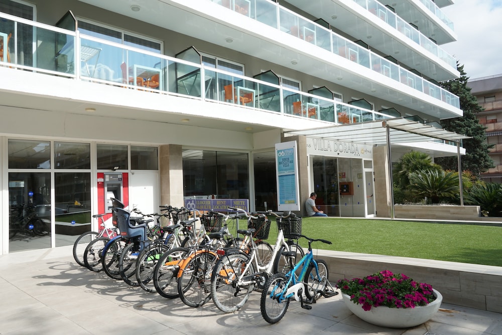 Ohtels Villa Dorada — Hotel building in Salou, Catalonia