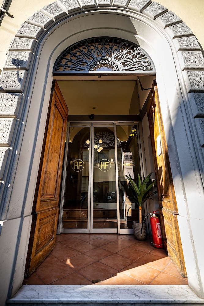 Hotel Ferrucci Firenze — Hotel building in Florence, Tuscany