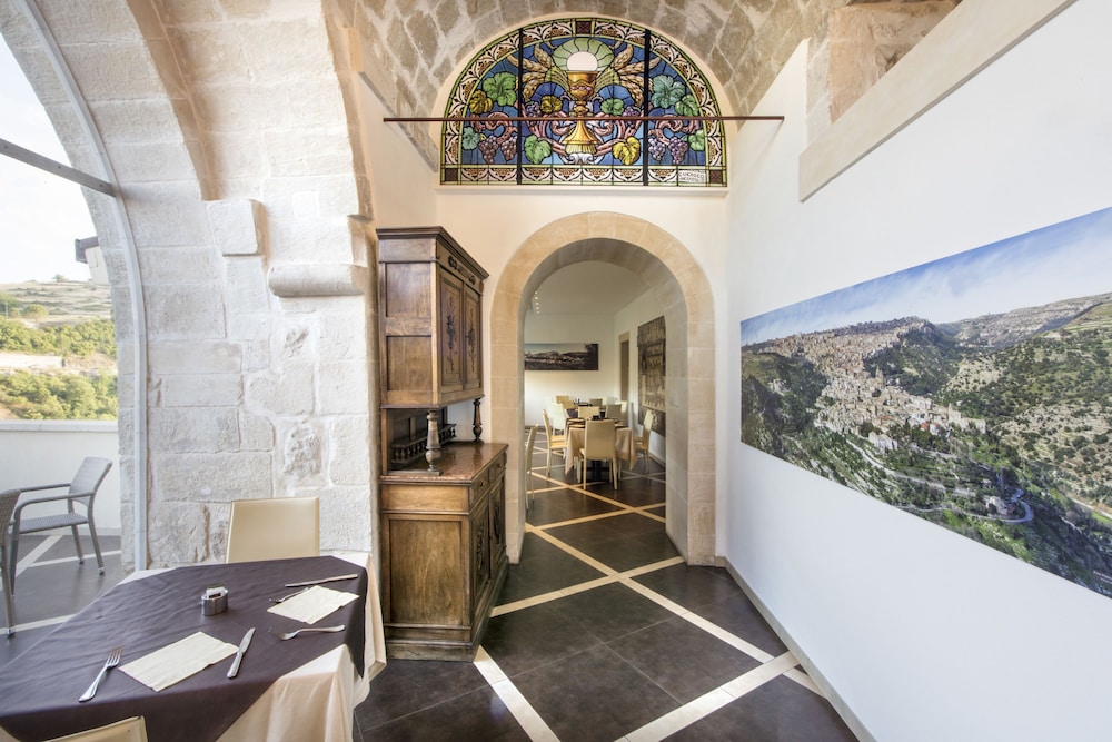 San Giorgio Palace Hotel — Restaurant & bars in Ragusa, Sicily