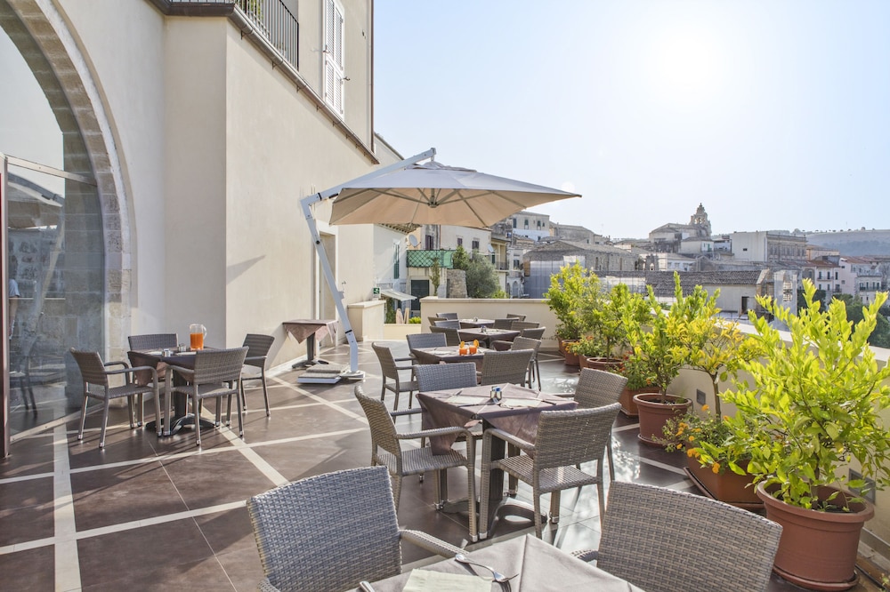 San Giorgio Palace Hotel — Restaurant & bars in Ragusa, Sicily