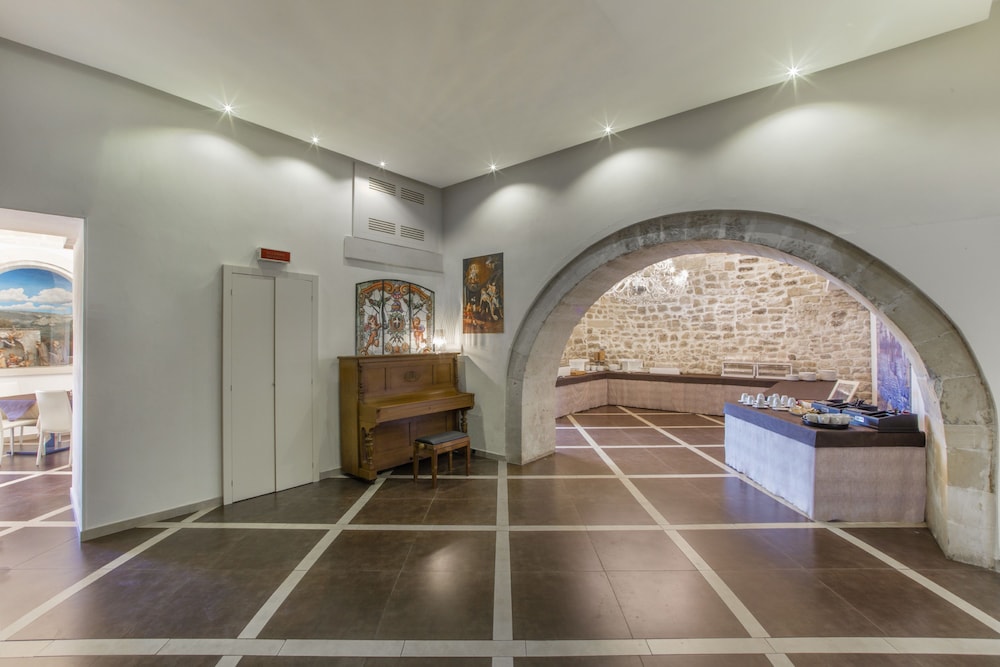 San Giorgio Palace Hotel — Restaurant & bars in Ragusa, Sicily