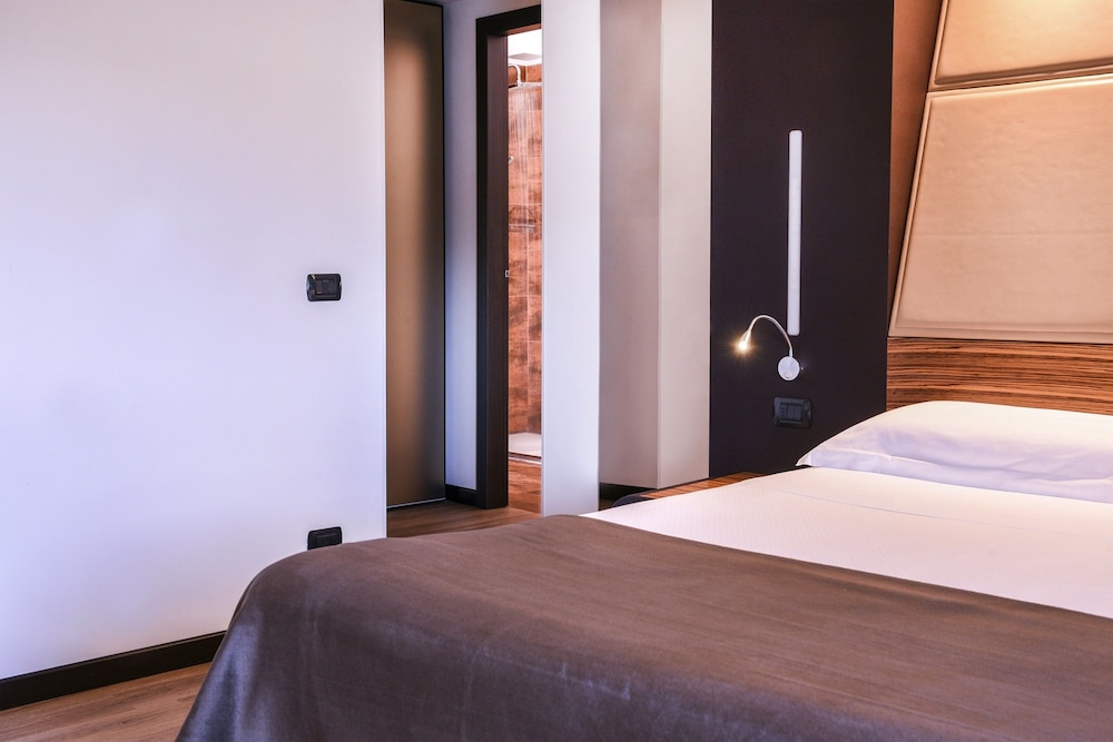 San Giorgio Palace Hotel — Hotel rooms in Ragusa, Sicily