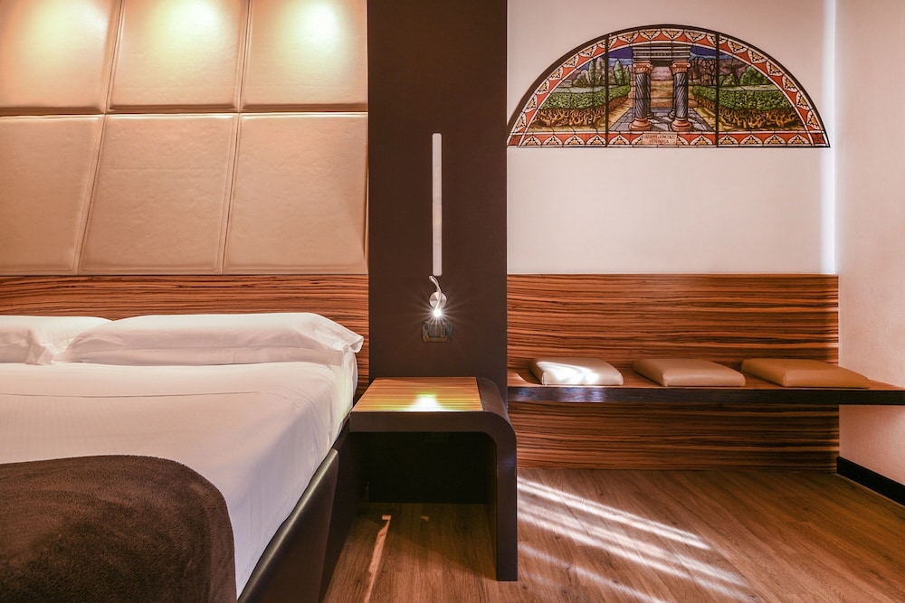 San Giorgio Palace Hotel — Hotel rooms in Ragusa, Sicily