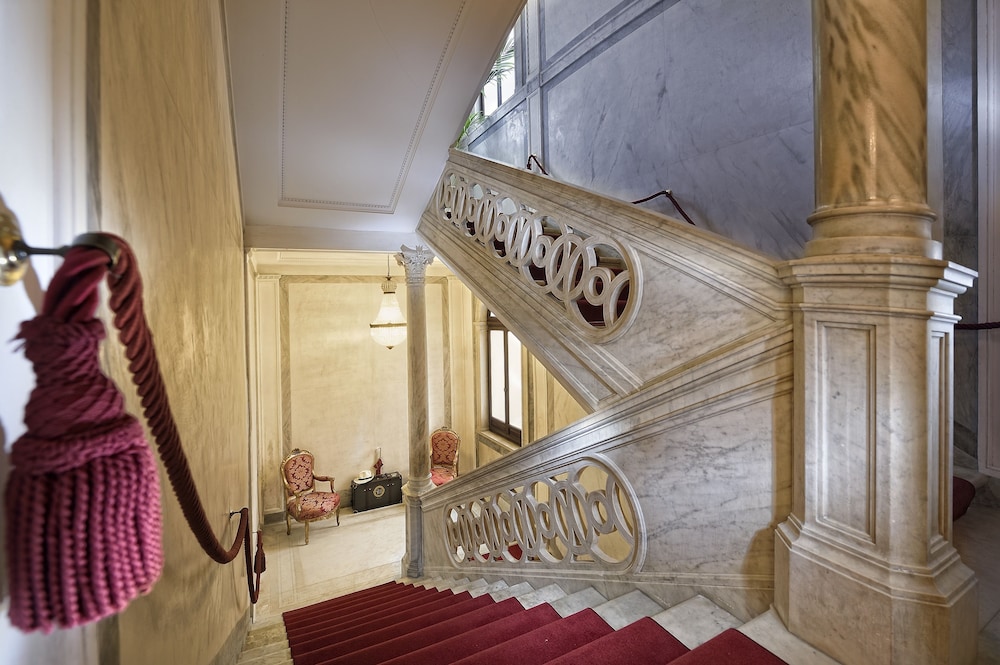 Hotel Ai Reali di Venezia — Hotel building in Venice, Veneto